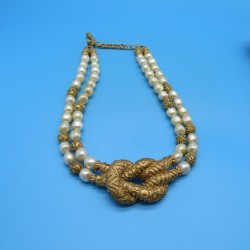 Flanklin Mint Gold Plated 80s Faux Pearl Necklace by Mary McFadden