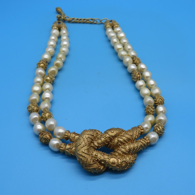 Flanklin Mint Gold Plated 80s Faux Pearl Necklace by Mary McFadden