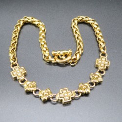 1980s Vintage Wheat Link Chain Necklace with Cross Gold Brass
